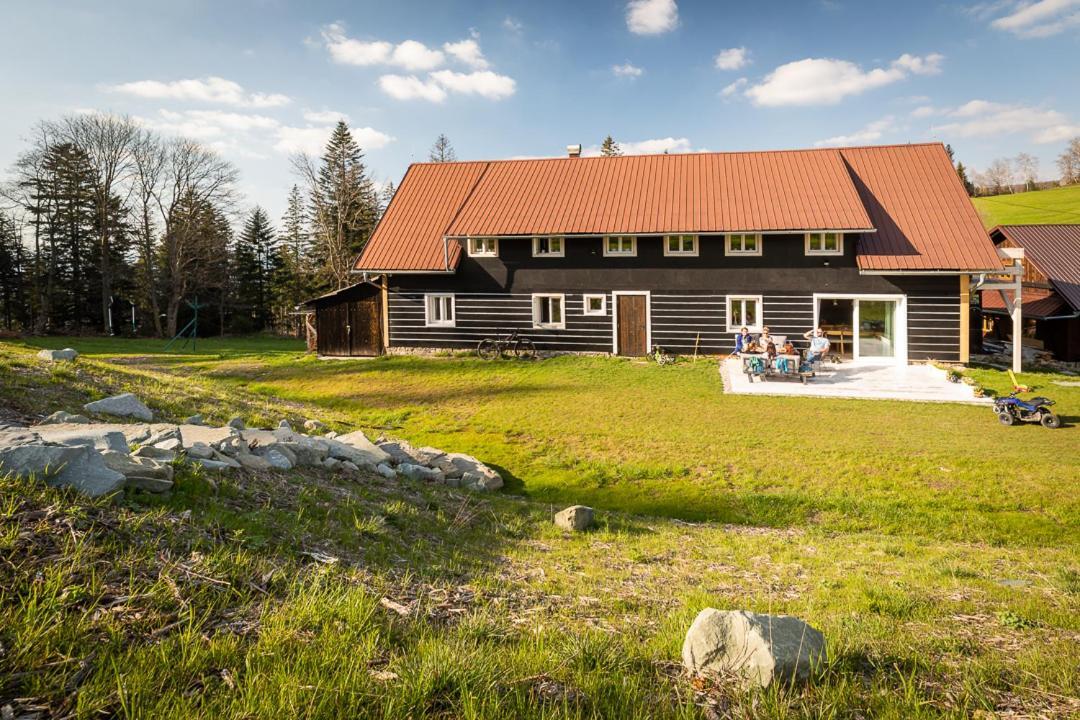 Apartmany U 3 Zbuju Malenovice  Buitenkant foto