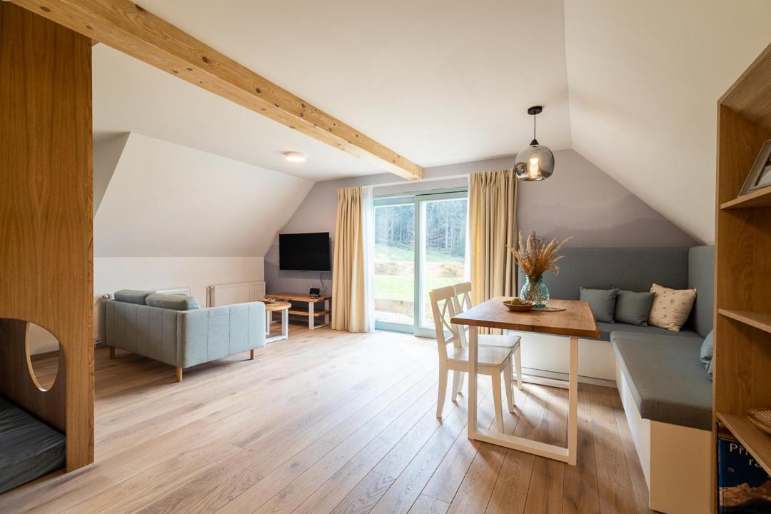 Apartmany U 3 Zbuju Malenovice  Buitenkant foto